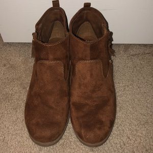 Cat and jack size 6 booties